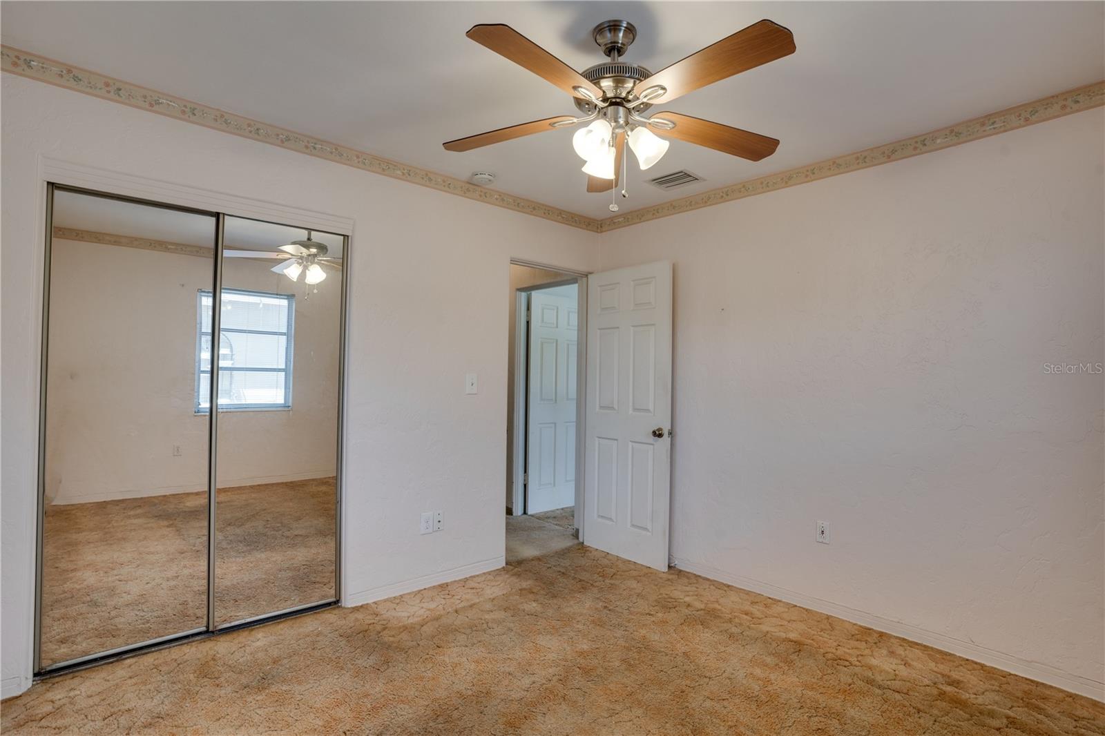 5948 51ST AVE N, KENNETH CITY, FL, 33709