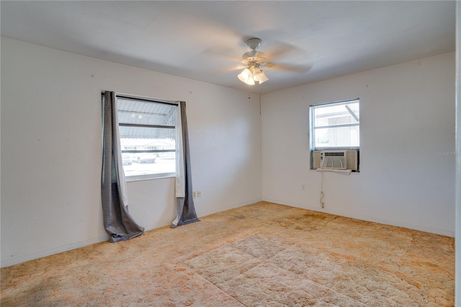 5948 51ST AVE N, KENNETH CITY, FL, 33709