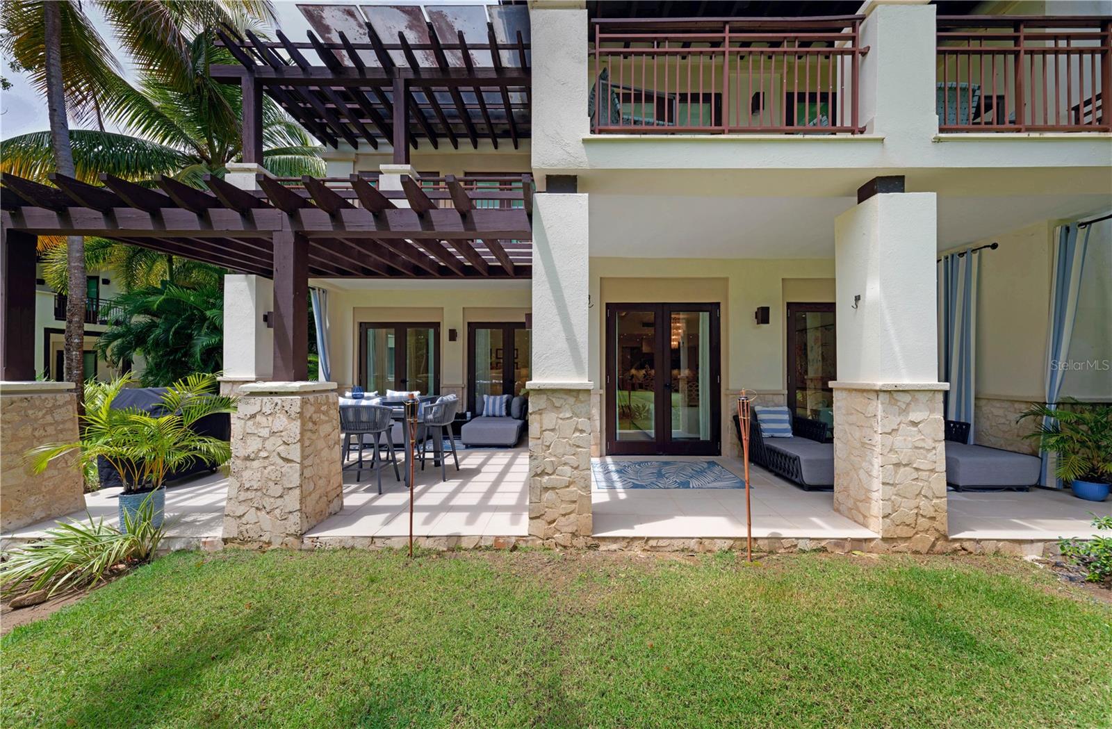 PR9112859 Property Photo