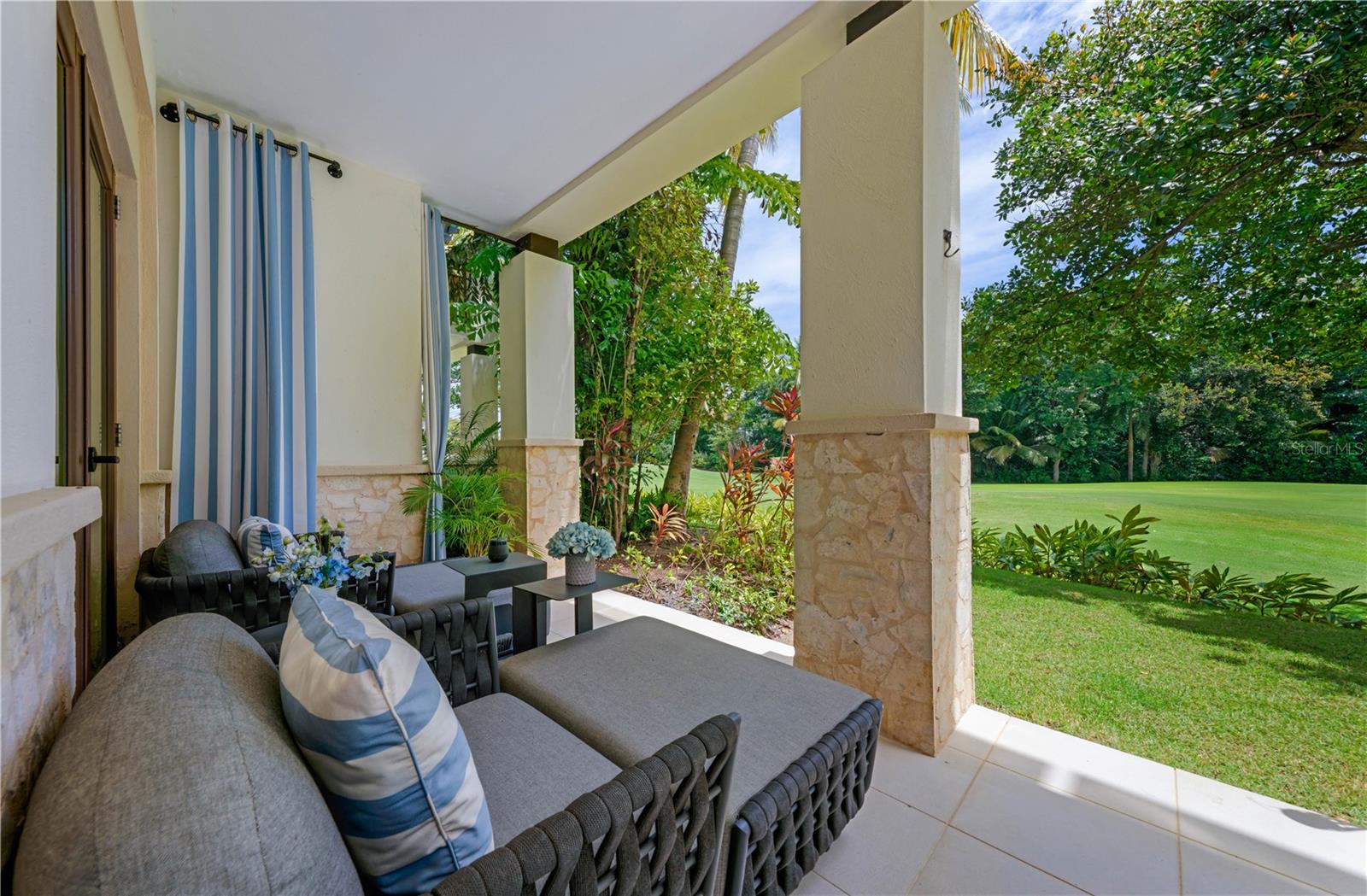 PR9112859 Property Photo