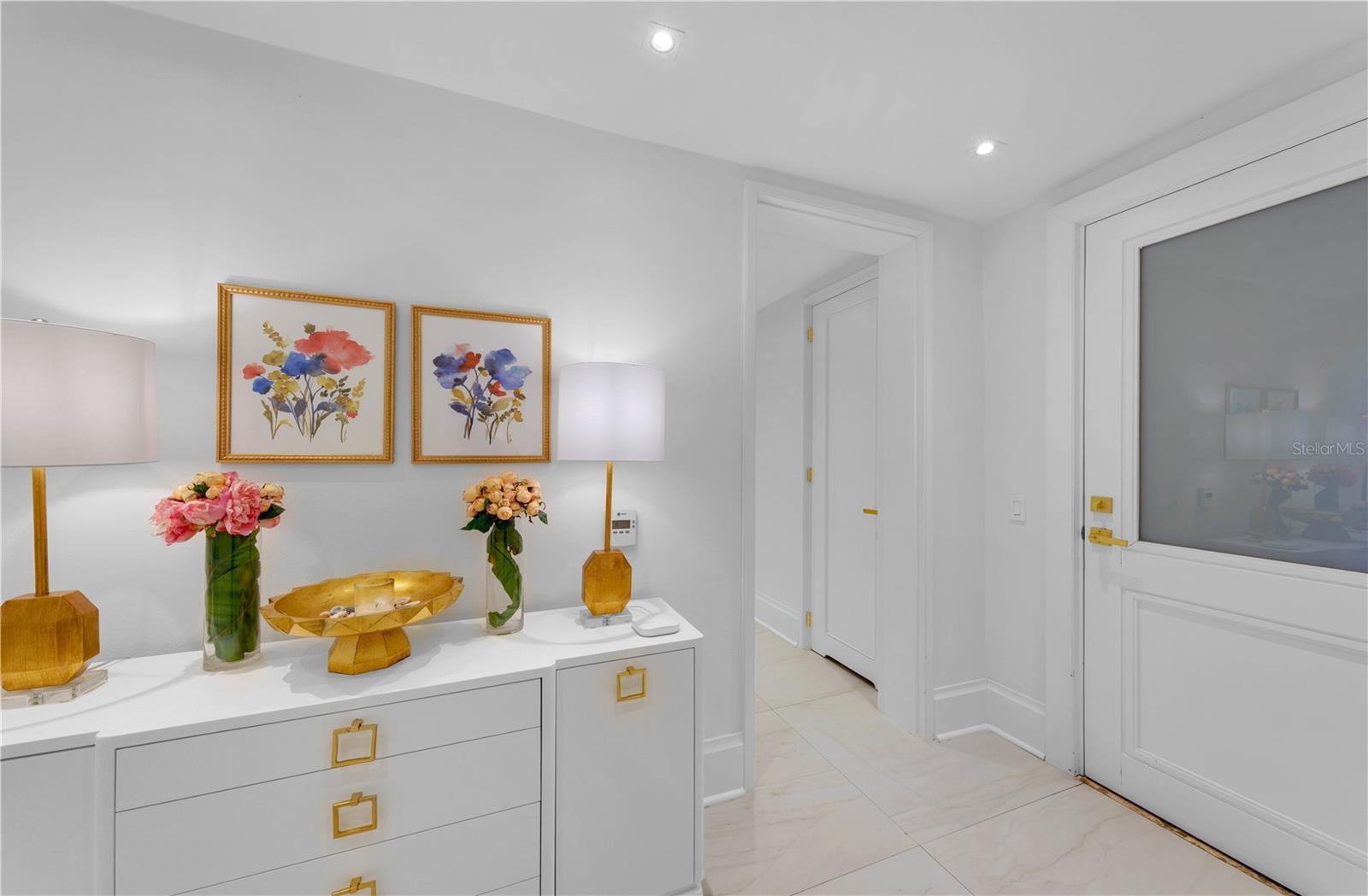 PR9112859 Property Photo