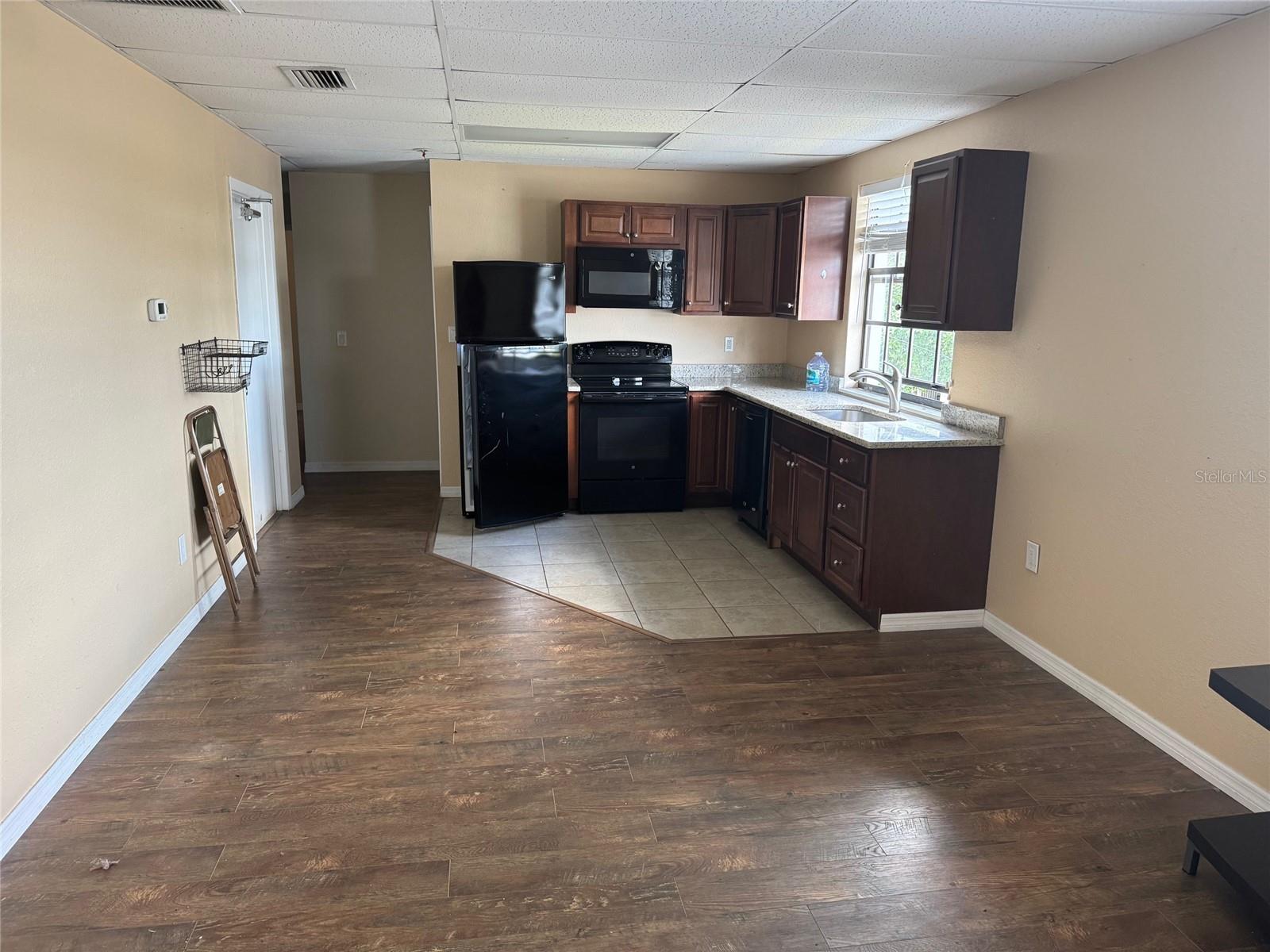 400 INDIAN ROCKS RD N #E, BELLEAIR BLUFFS, FL, 33770