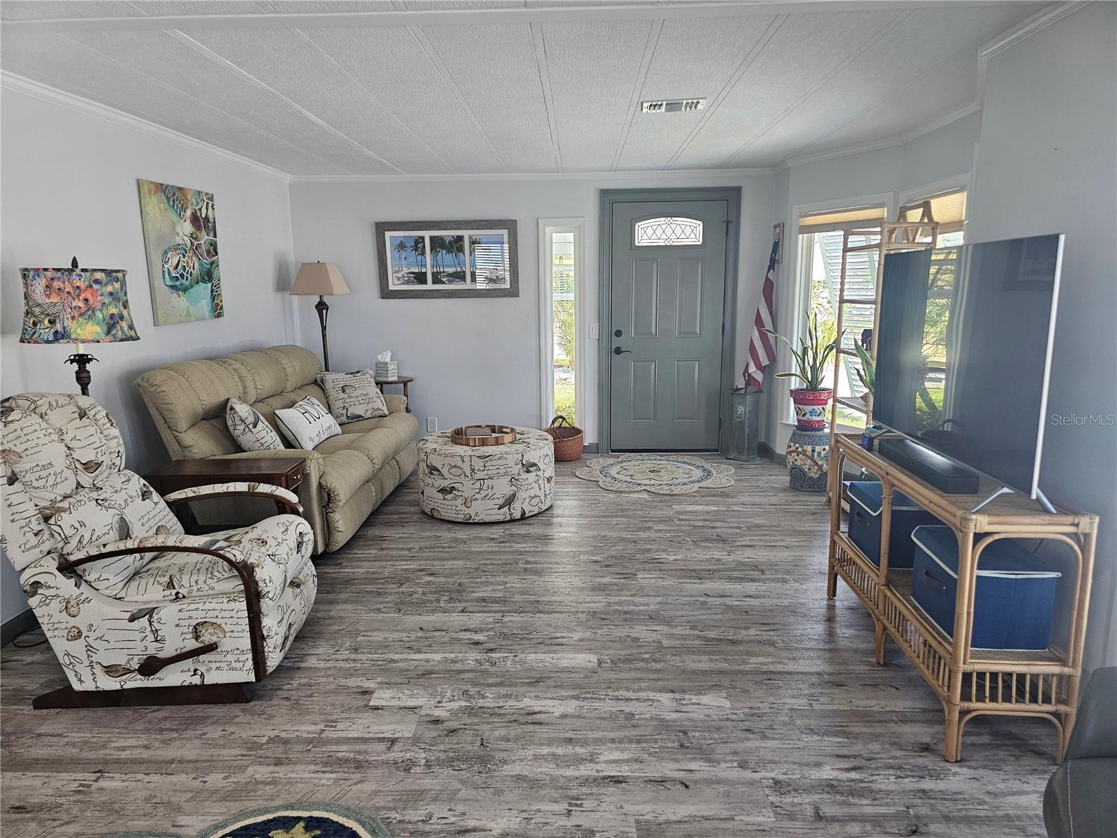 121 DOLPHIN DR S, OLDSMAR, FL, 34677