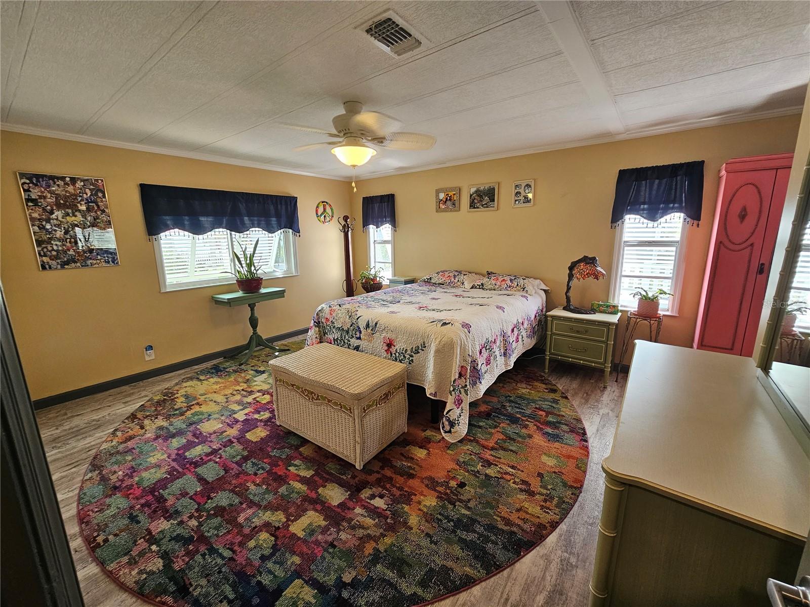 121 DOLPHIN DR S, OLDSMAR, FL, 34677