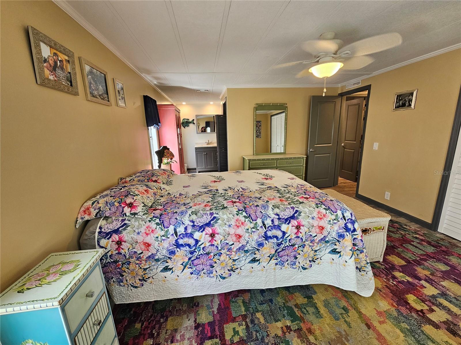 121 DOLPHIN DR S, OLDSMAR, FL, 34677
