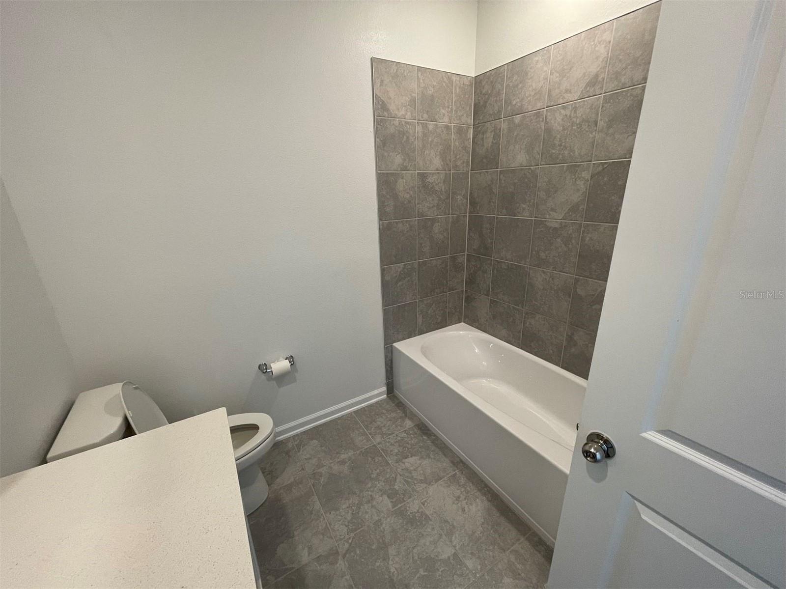 608 DARING DR, DAVENPORT, FL, 33837