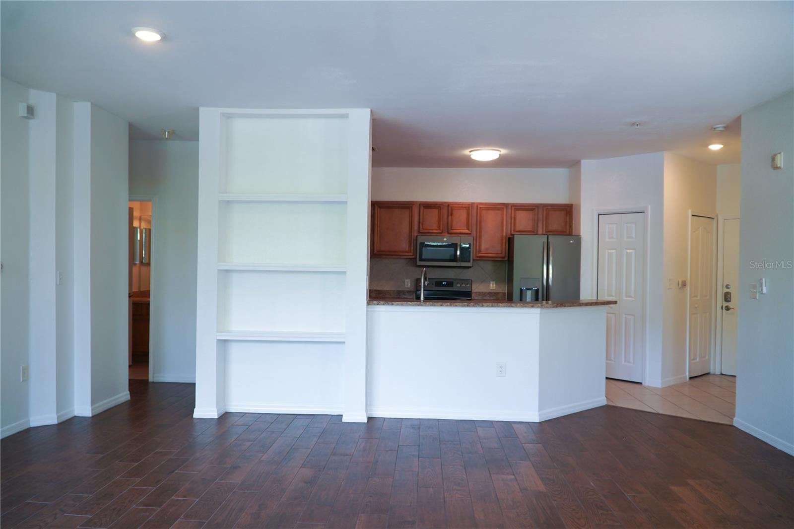 8325 38TH STREET CIR E #101, SARASOTA, FL, 34243