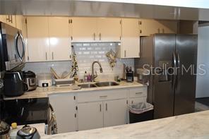 7083 SUNSET DR S, SOUTH PASADENA, FL, 33707