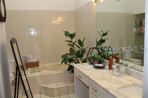 7083 SUNSET DR S, SOUTH PASADENA, FL, 33707