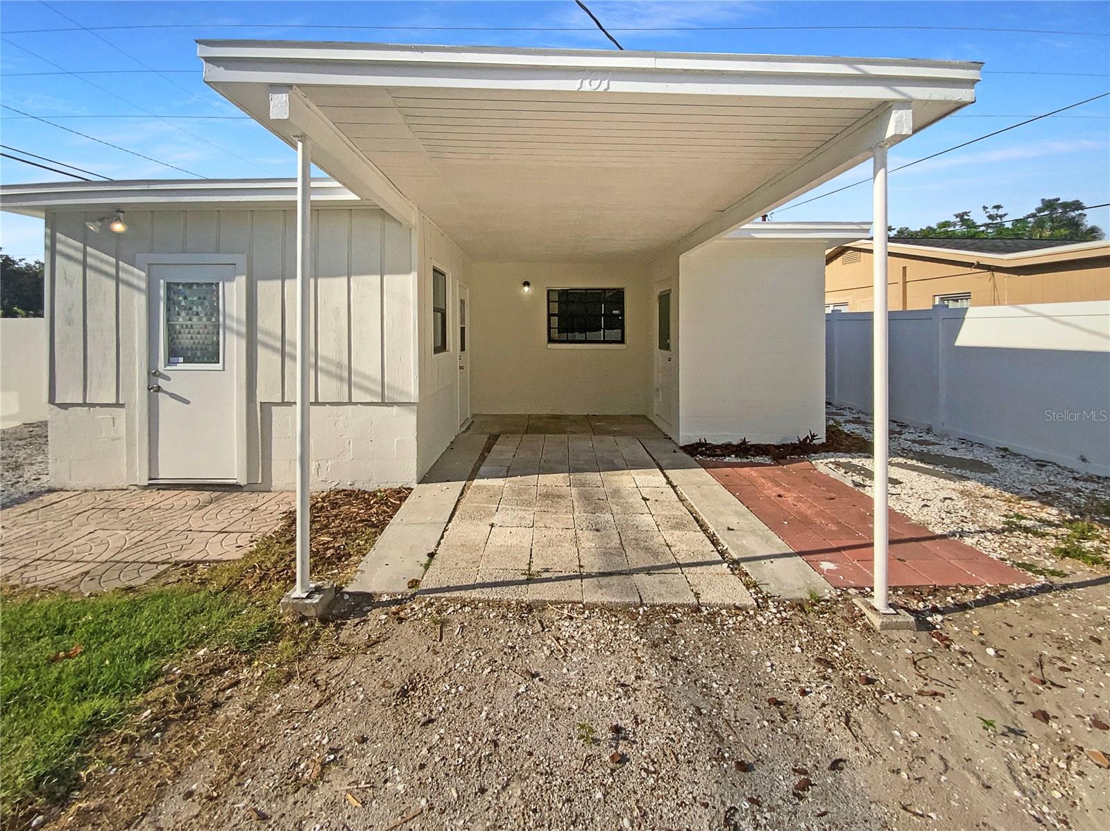 701 71ST AVE N, ST PETERSBURG, FL, 33702