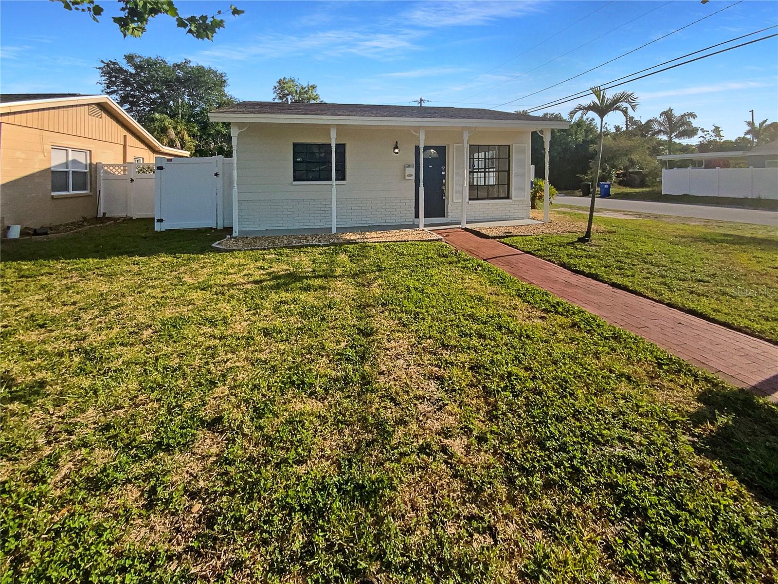 701 71ST AVE N, ST PETERSBURG, FL, 33702