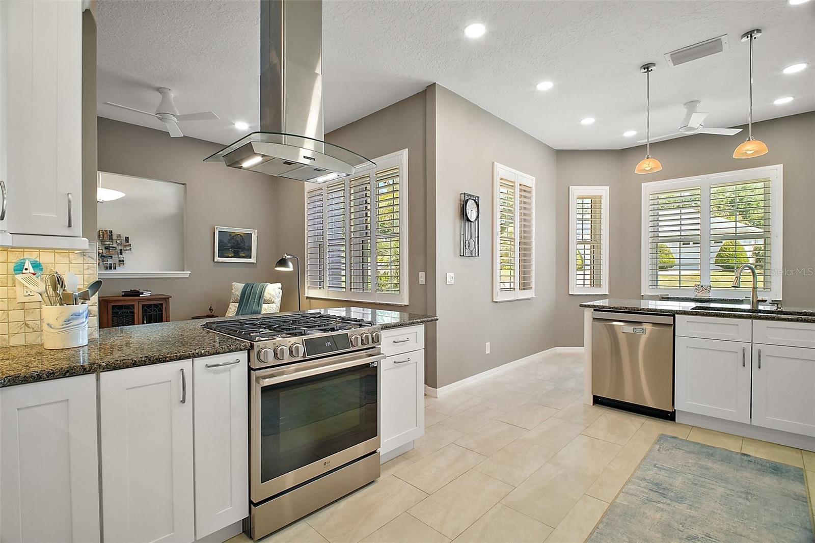5557 FREEPORT DR, TAVARES, FL, 32778