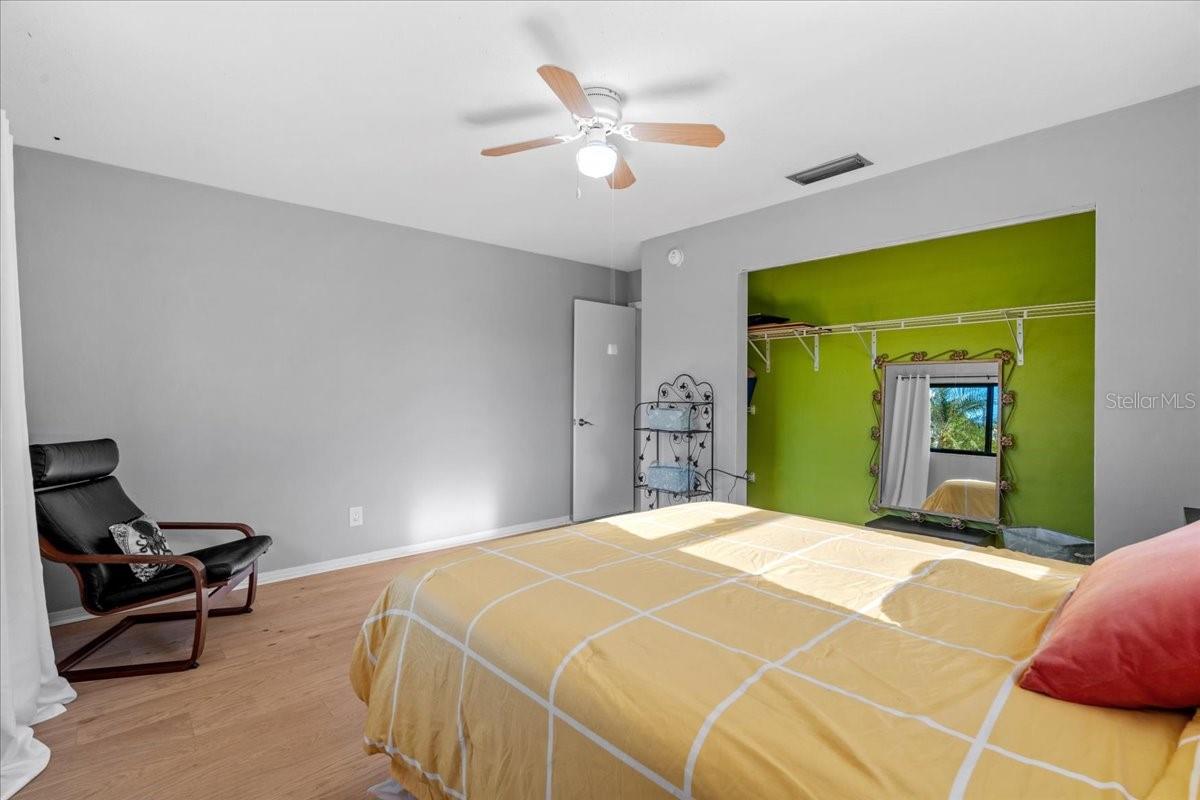 3961 15TH AVE N, ST PETERSBURG, FL, 33713