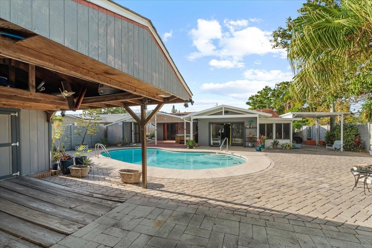 3961 15TH AVE N, ST PETERSBURG, FL, 33713