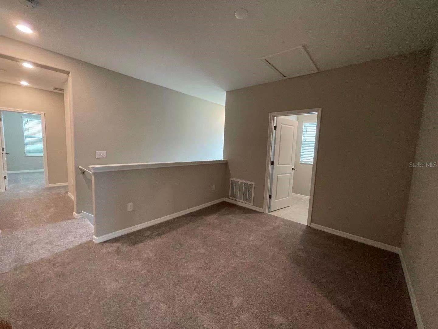 31993 BLUE PASSING, WESLEY CHAPEL, FL, 33545