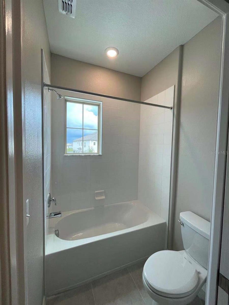 31993 BLUE PASSING, WESLEY CHAPEL, FL, 33545