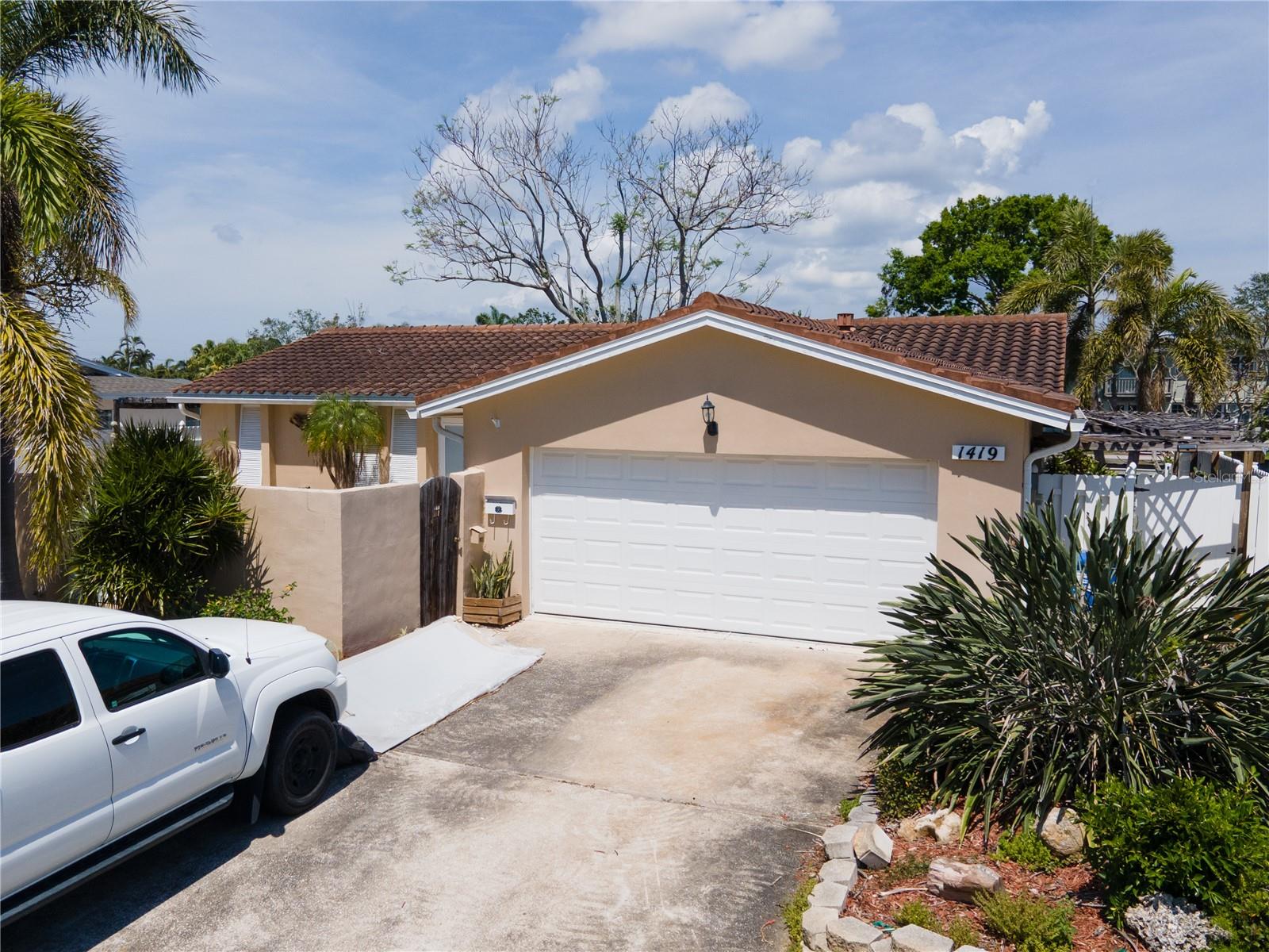 1419 47TH AVE NE, ST PETERSBURG, FL, 33703