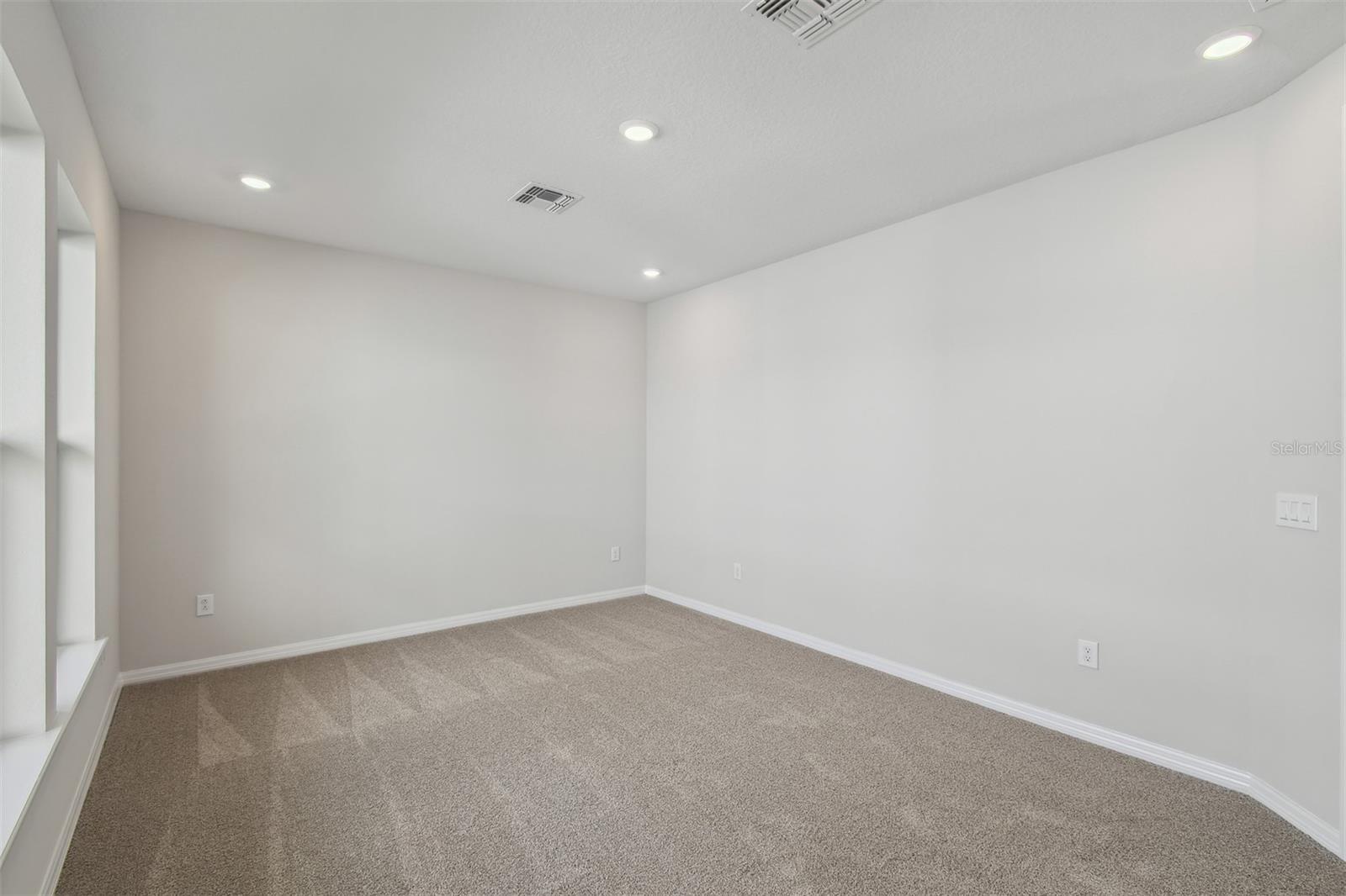 3077 VOYAGER AVE, ST CLOUD, FL, 34771