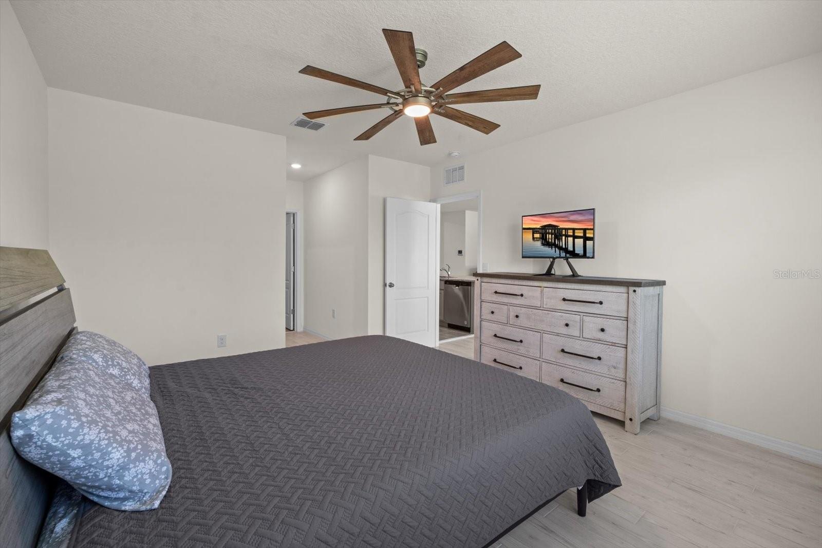 2686 NEVERLAND DR, NEW SMYRNA BEACH, FL, 32168