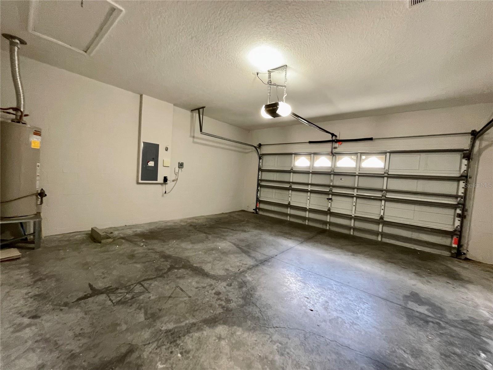 16102 STAGS LEAP DR, LUTZ, FL, 33559
