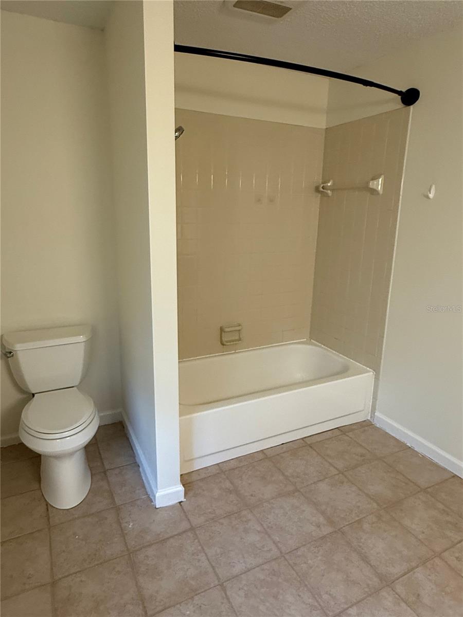 109 W CHAPMAN RD, OVIEDO, FL, 32765