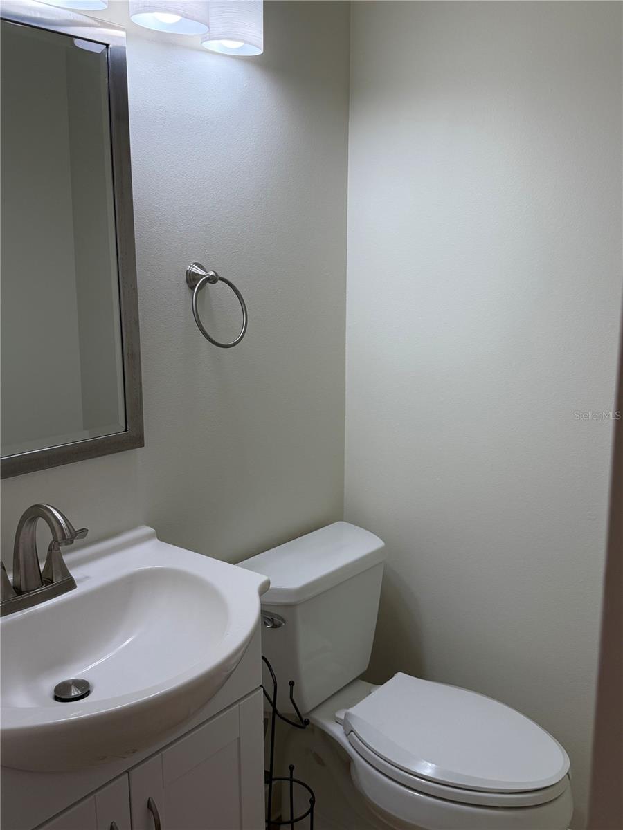 109 W CHAPMAN RD, OVIEDO, FL, 32765