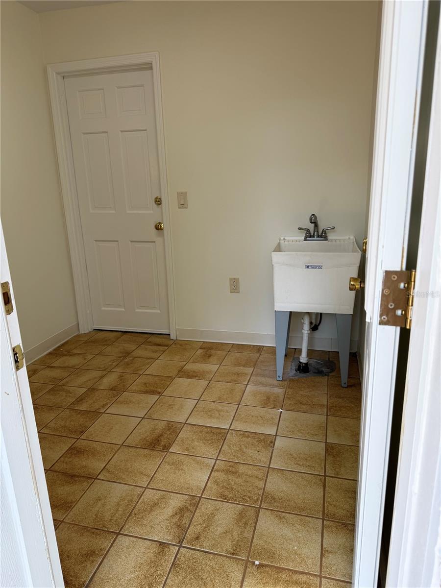 109 W CHAPMAN RD, OVIEDO, FL, 32765