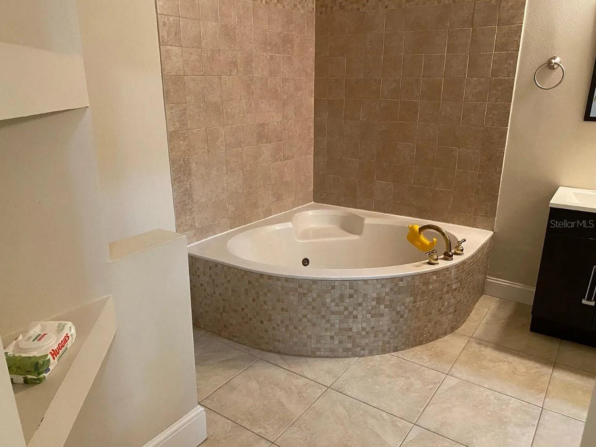 8038 WINPINE CT, ORLANDO, FL, 32819