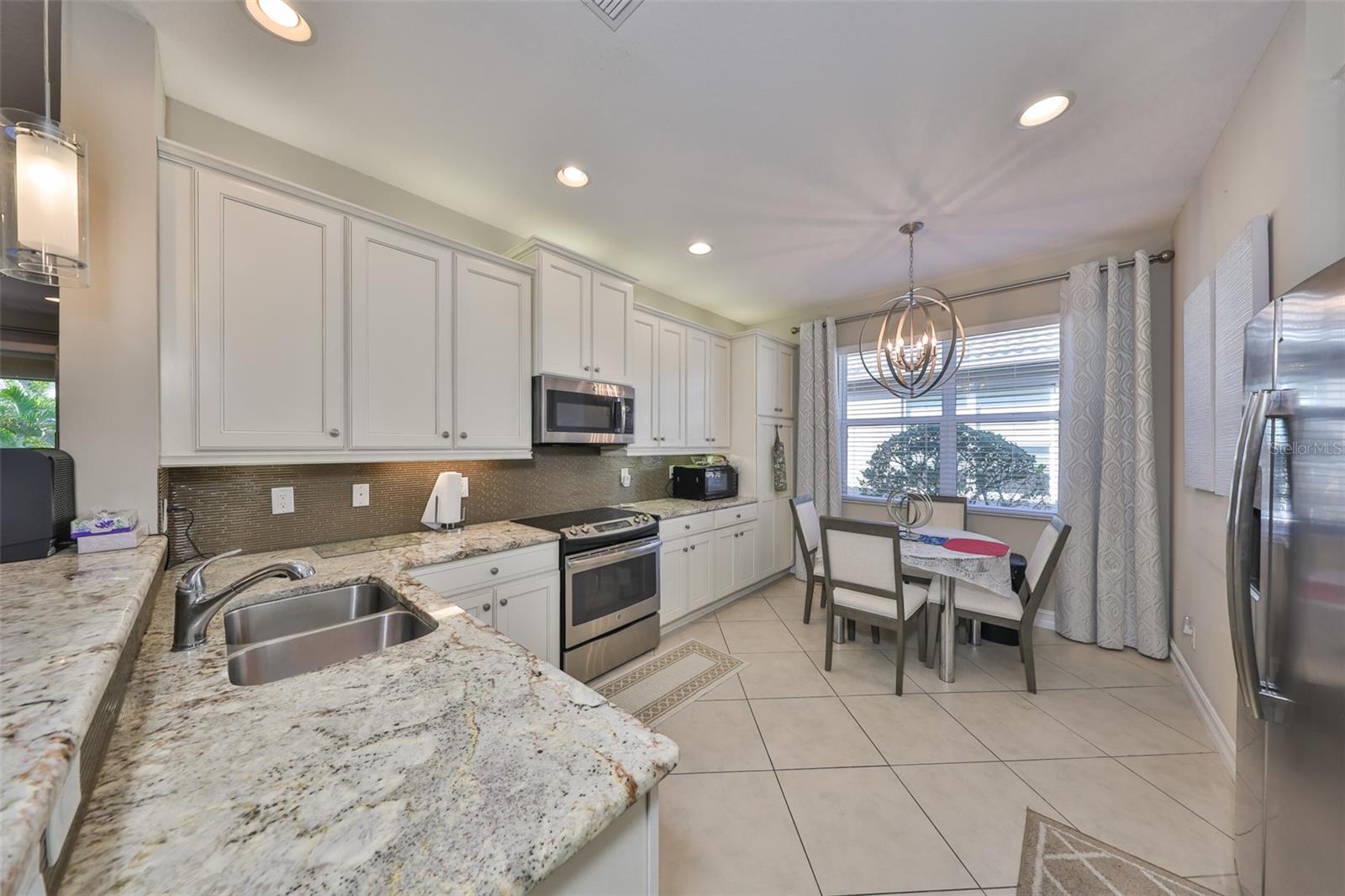 4961 MARBLE SPRINGS CIR, WIMAUMA, FL, 33598