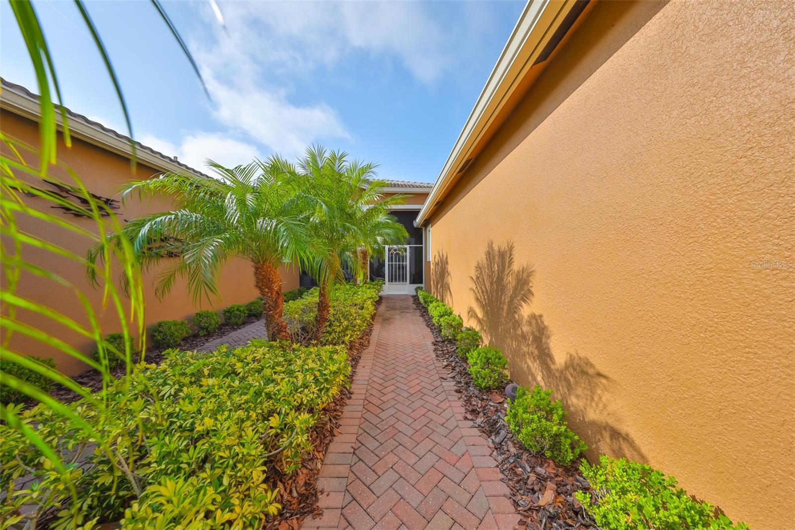 4961 MARBLE SPRINGS CIR, WIMAUMA, FL, 33598