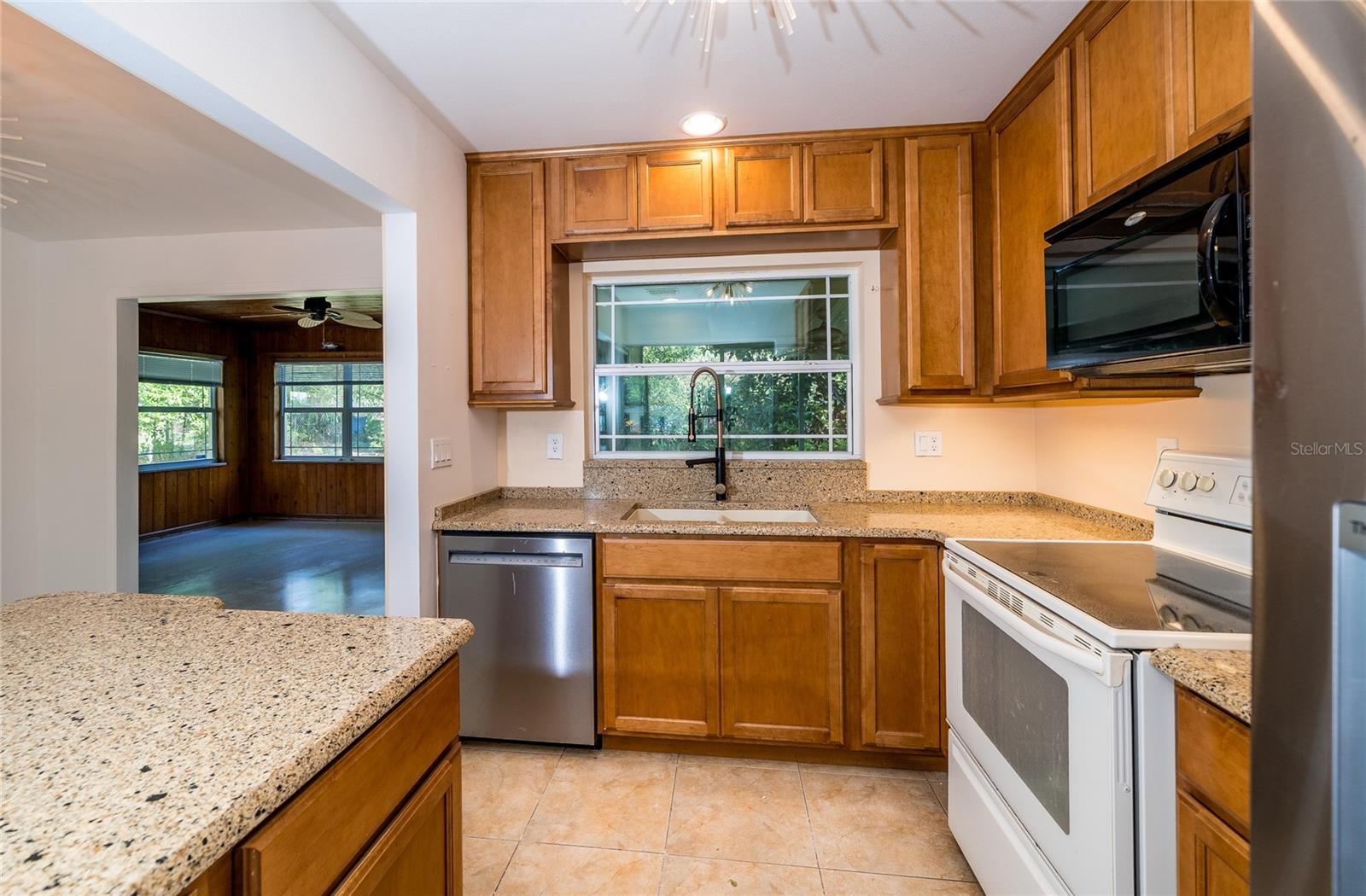 310 DEER PARK AVE, TEMPLE TERRACE, FL, 33617