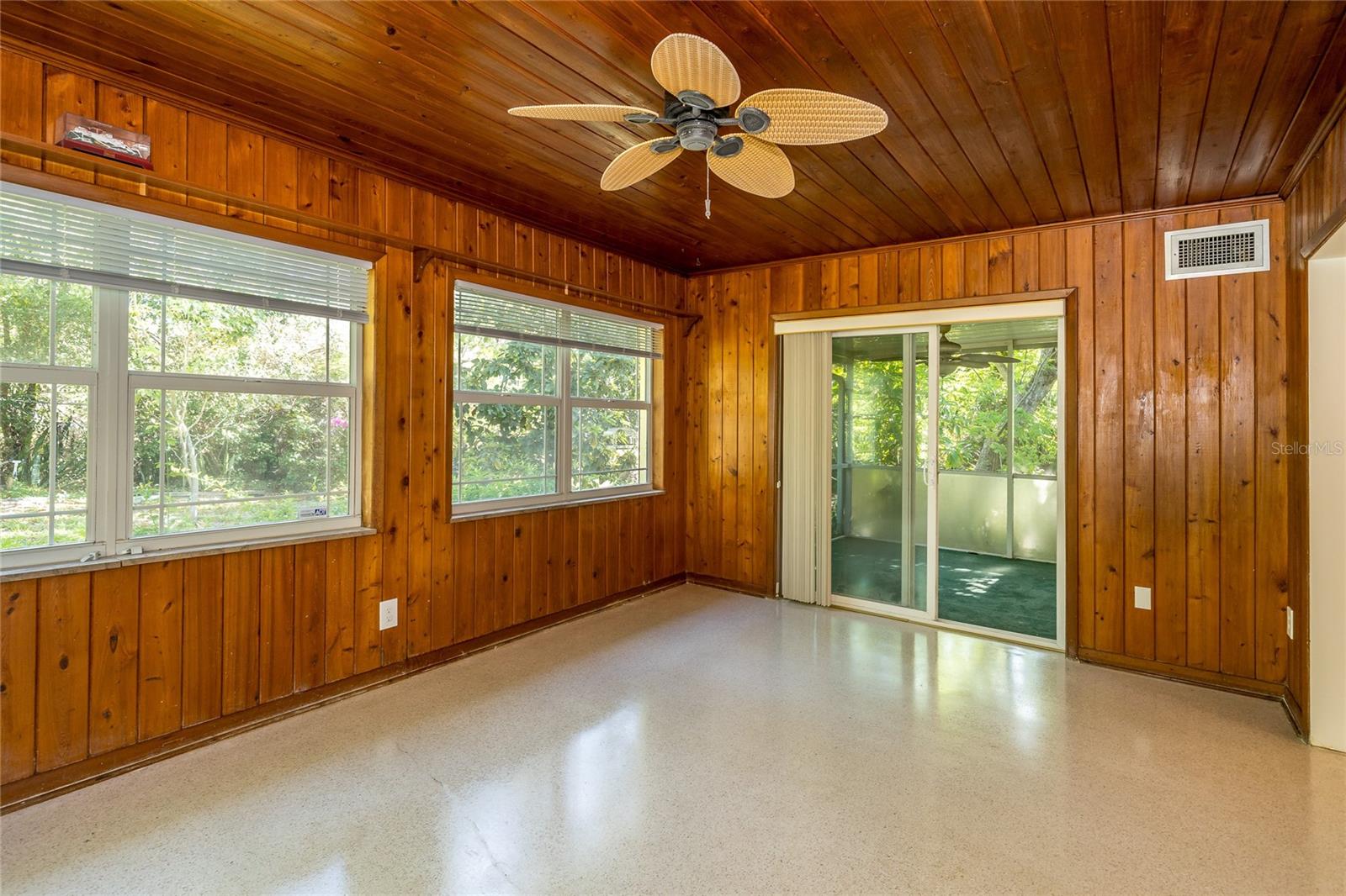 310 DEER PARK AVE, TEMPLE TERRACE, FL, 33617