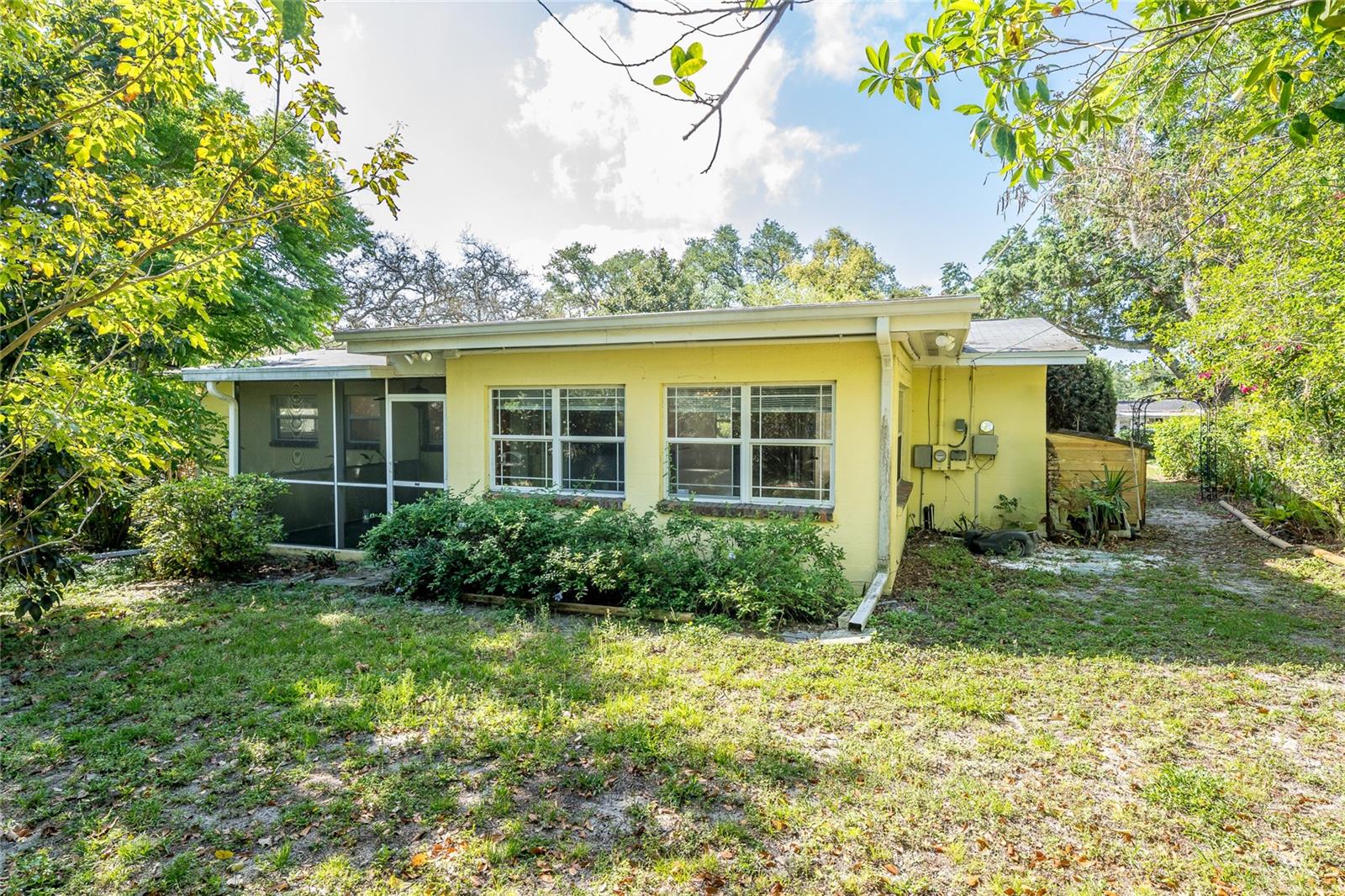 310 DEER PARK AVE, TEMPLE TERRACE, FL, 33617