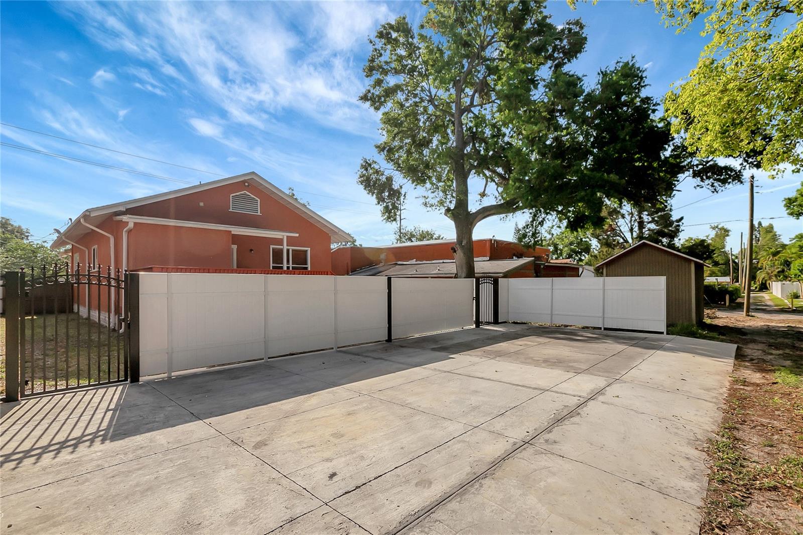 6414 N CENTRAL AVE, TAMPA, FL, 33604