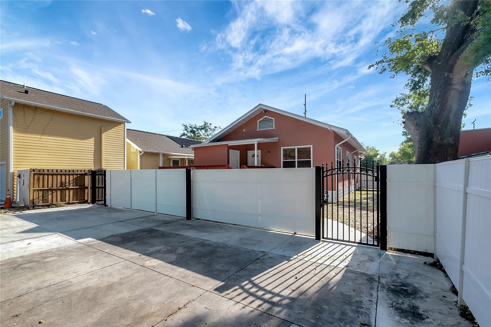 6414 N CENTRAL AVE, TAMPA, FL, 33604