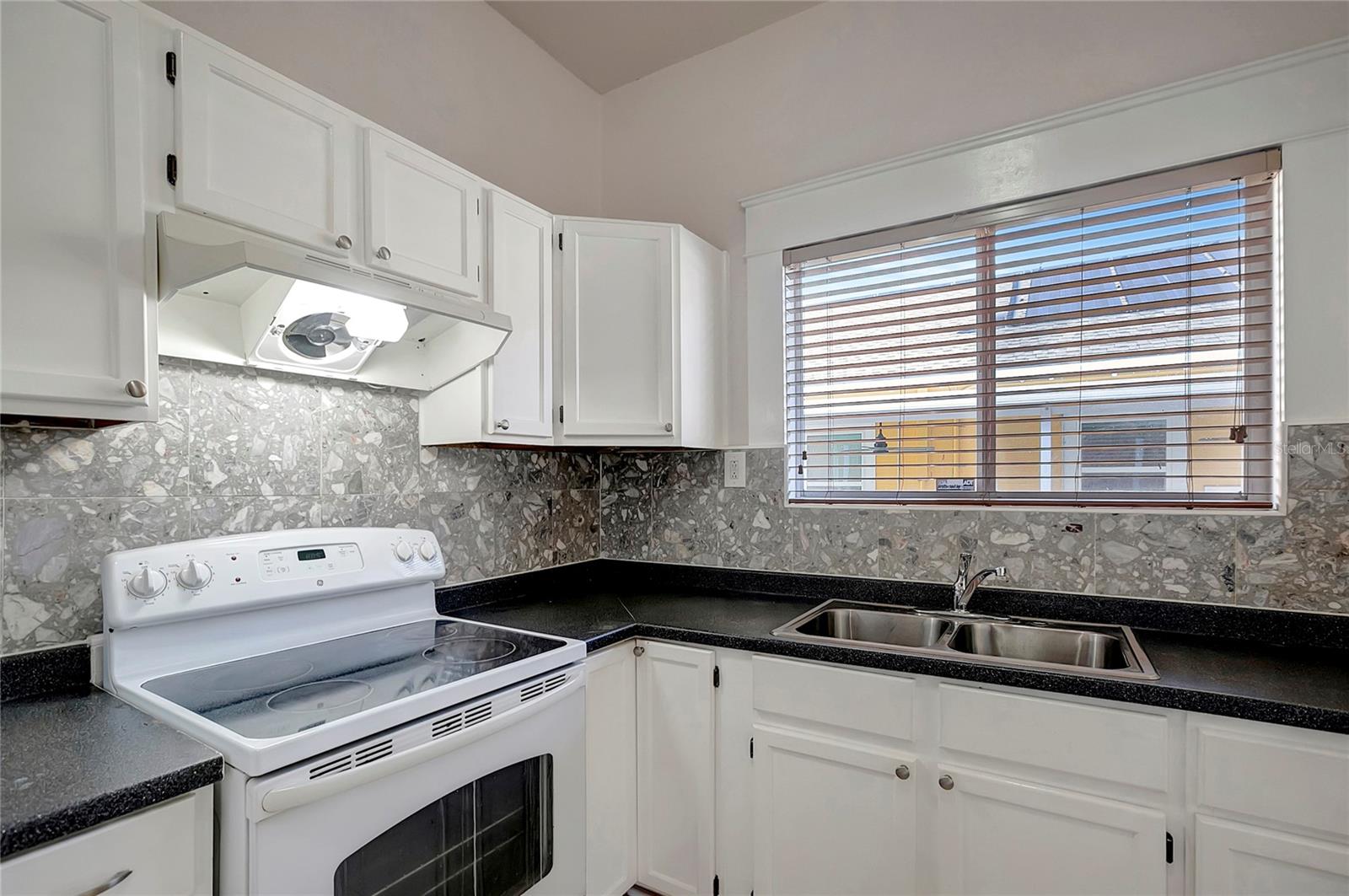 6414 N CENTRAL AVE, TAMPA, FL, 33604