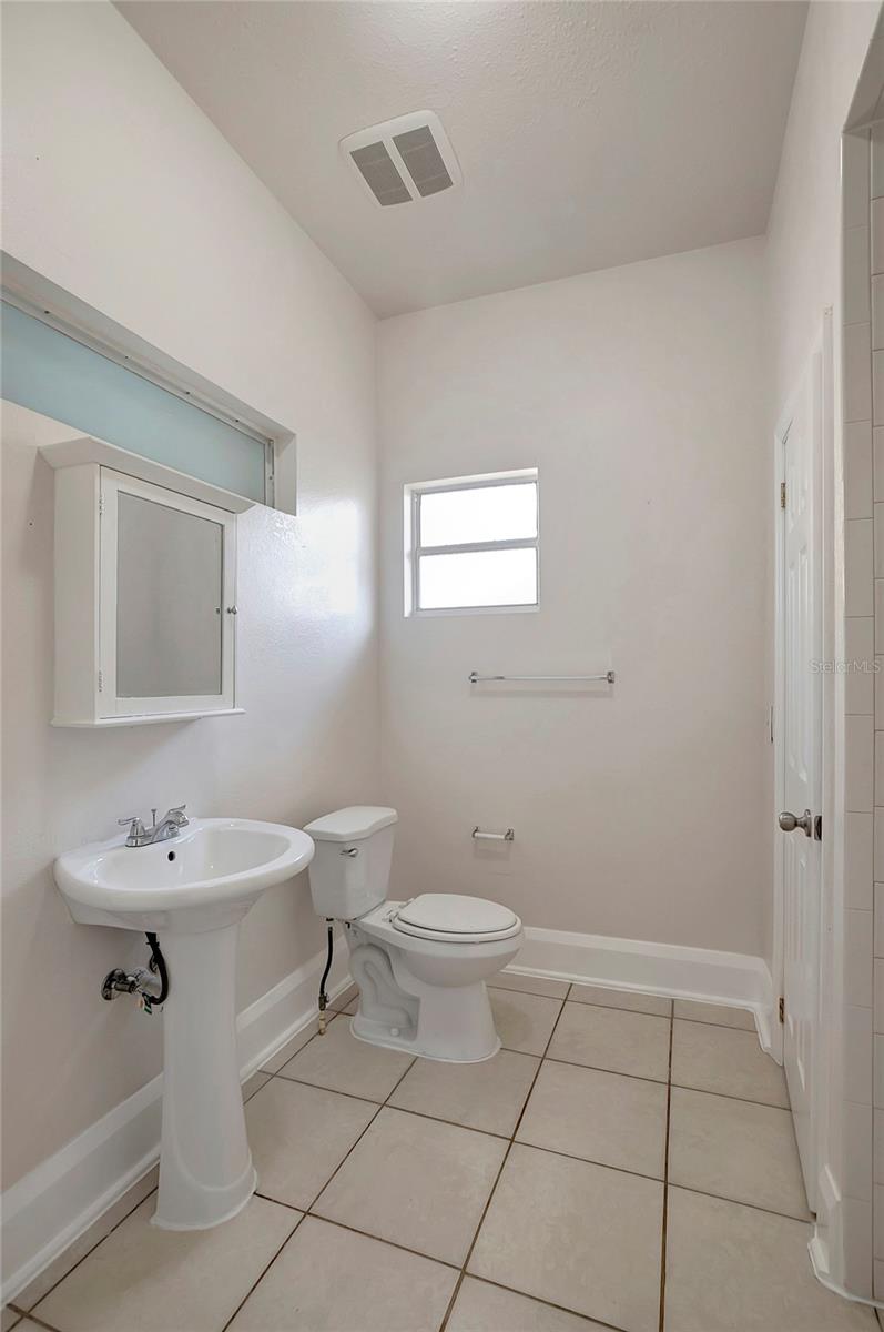 6414 N CENTRAL AVE, TAMPA, FL, 33604