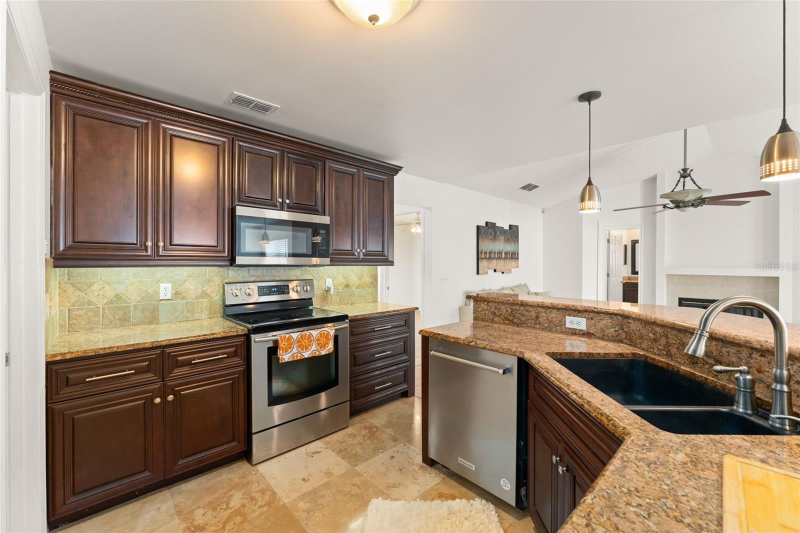 836 COPPERFIELD TER, CASSELBERRY, FL, 32707
