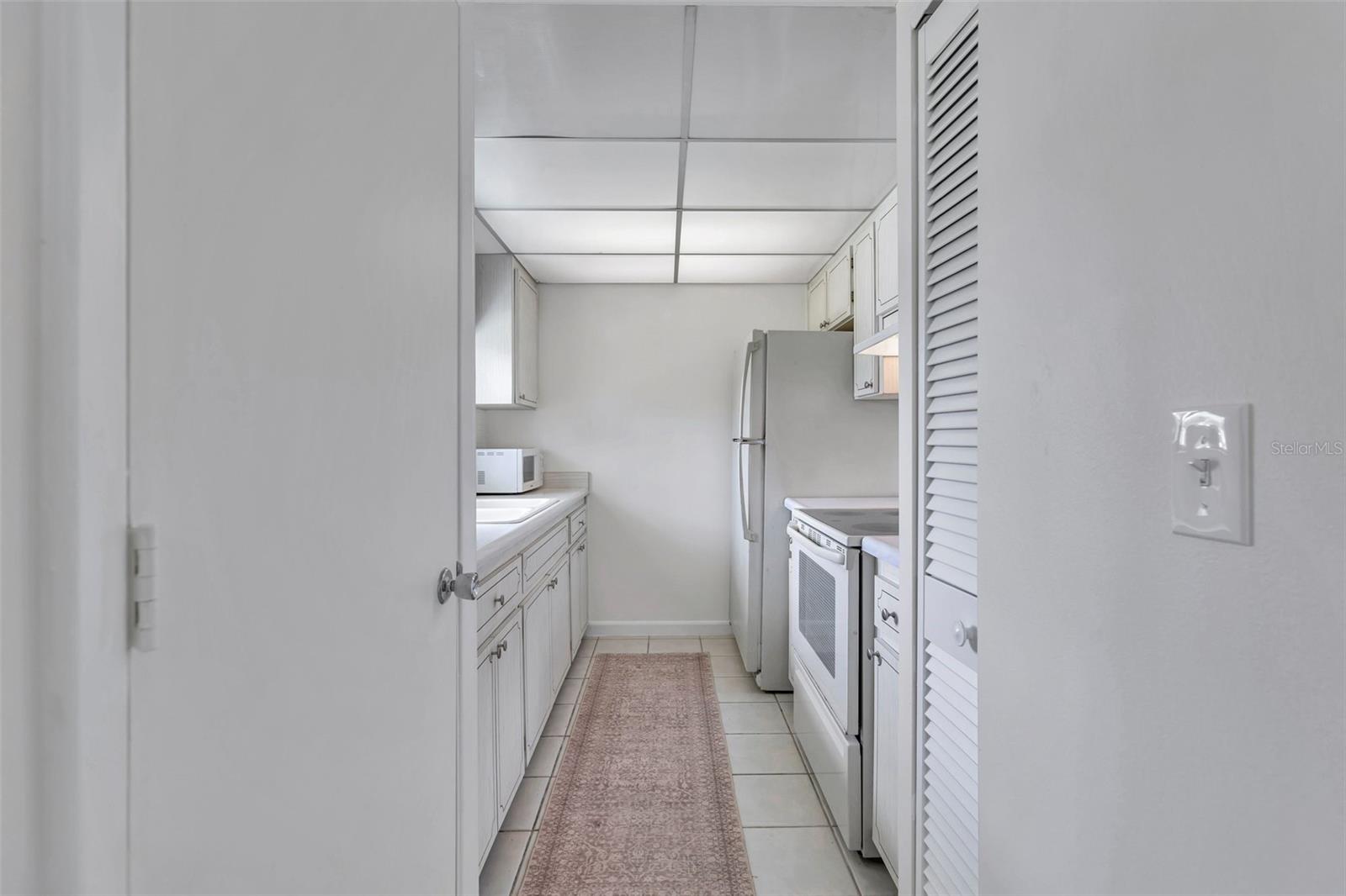2005 GREENBRIAR BLVD #7, CLEARWATER, FL, 33763