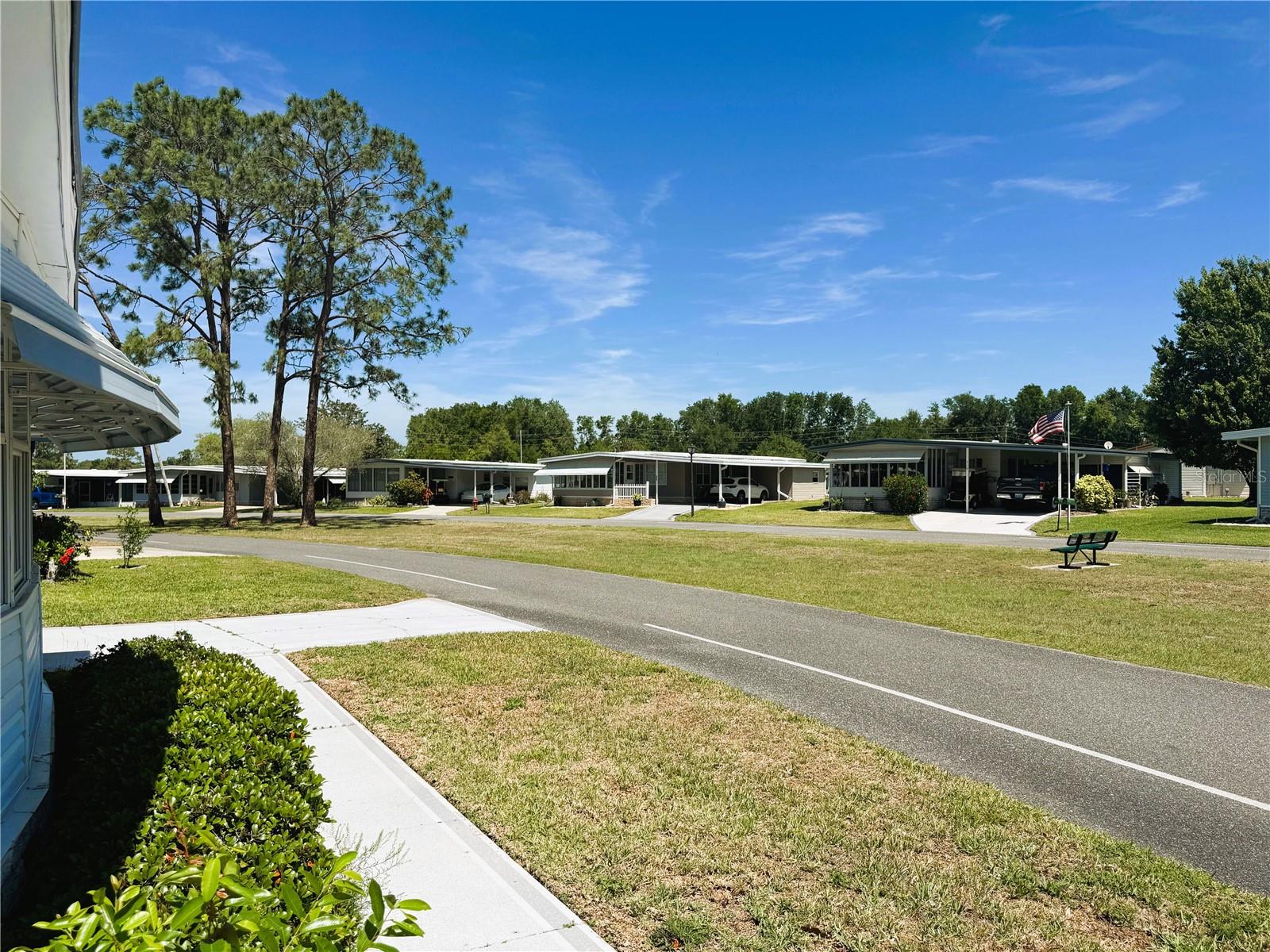 511 HAWTHORNE BLVD, LEESBURG, FL, 34748