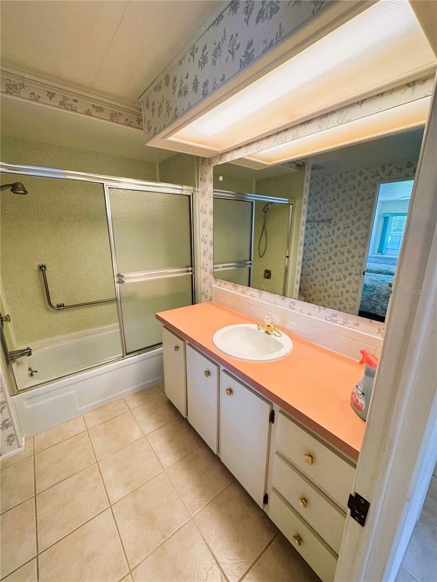 511 HAWTHORNE BLVD, LEESBURG, FL, 34748