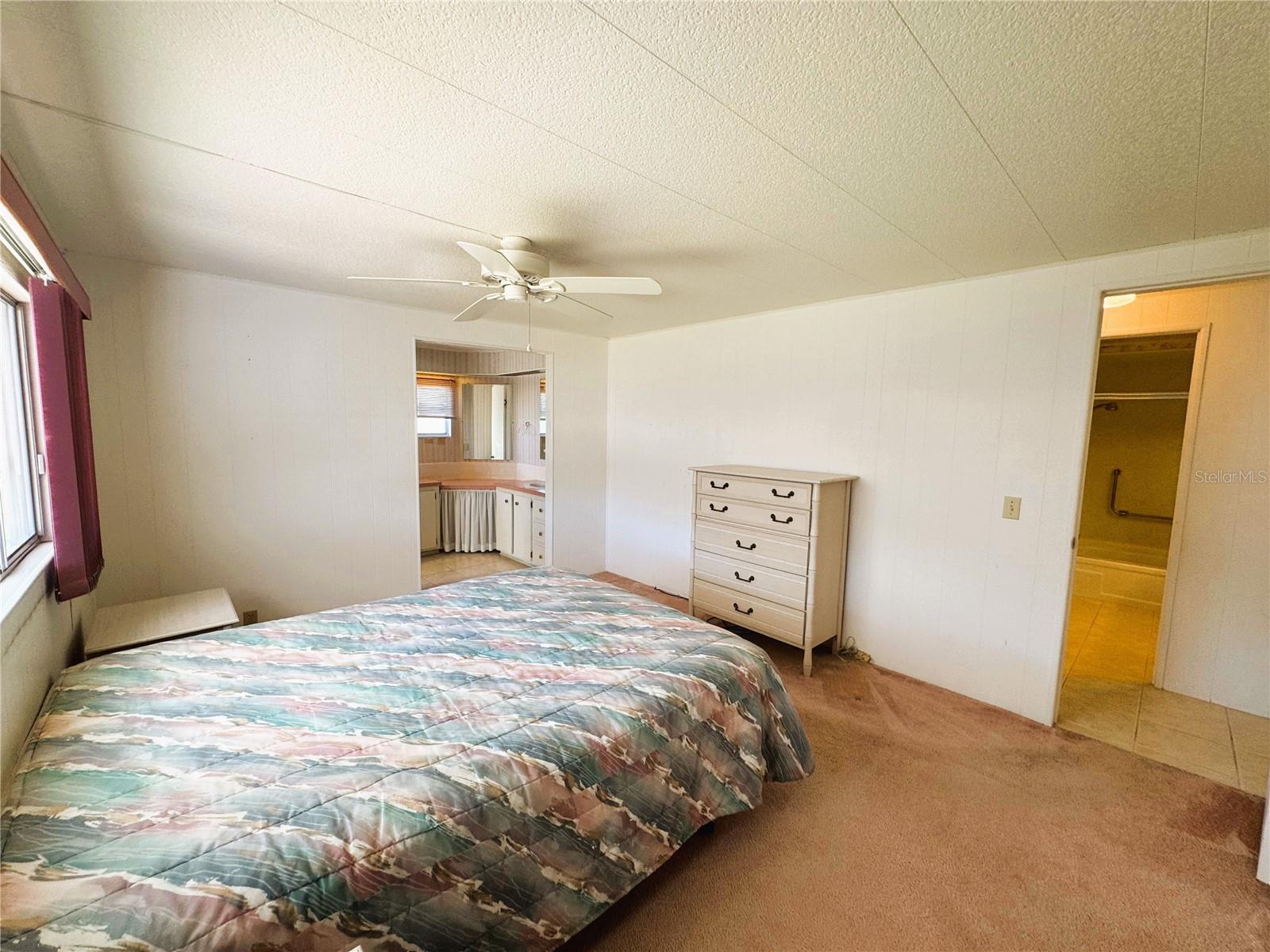 511 HAWTHORNE BLVD, LEESBURG, FL, 34748