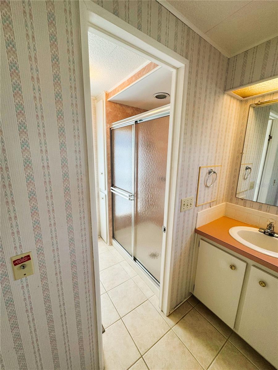 511 HAWTHORNE BLVD, LEESBURG, FL, 34748