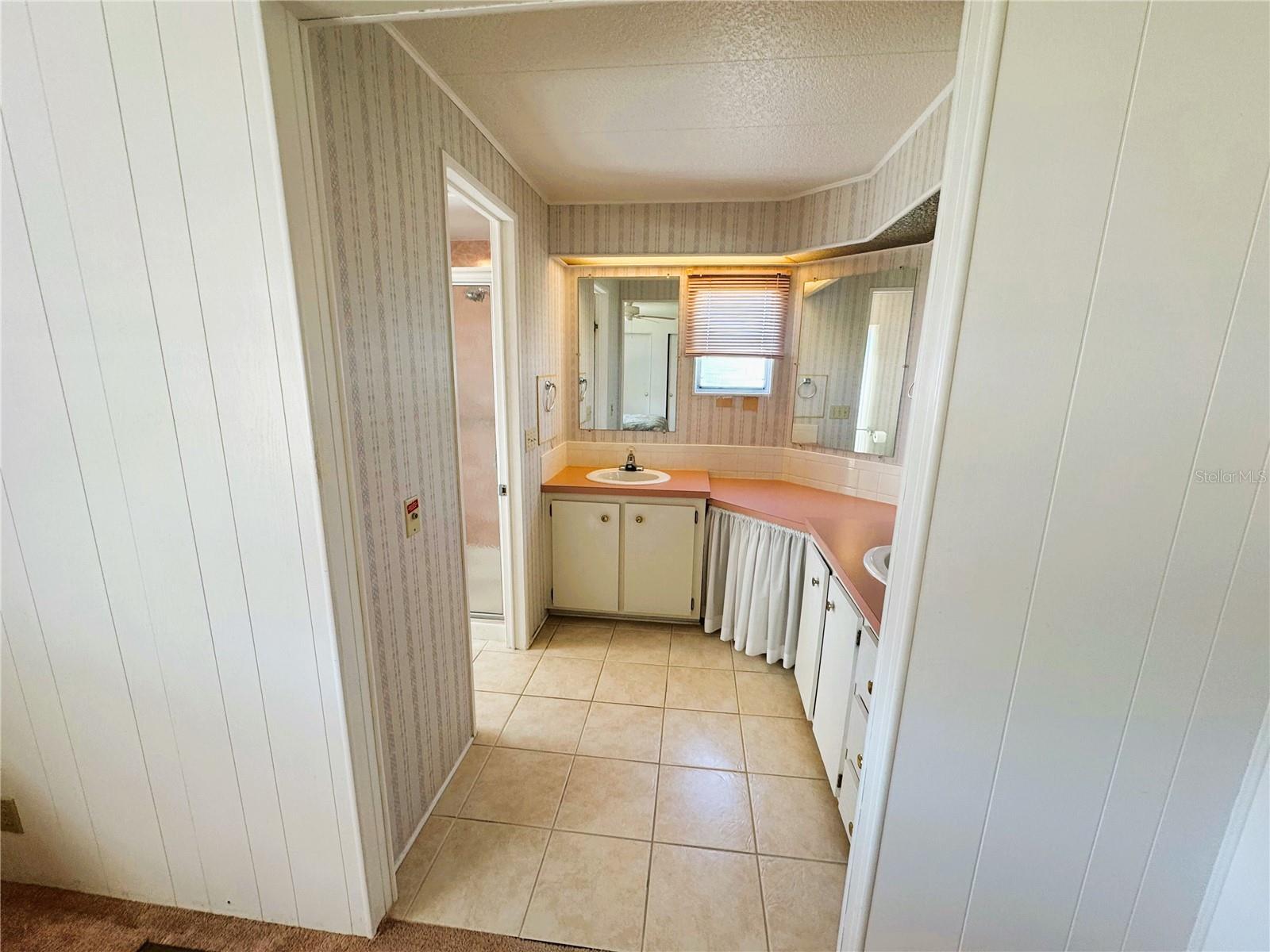 511 HAWTHORNE BLVD, LEESBURG, FL, 34748