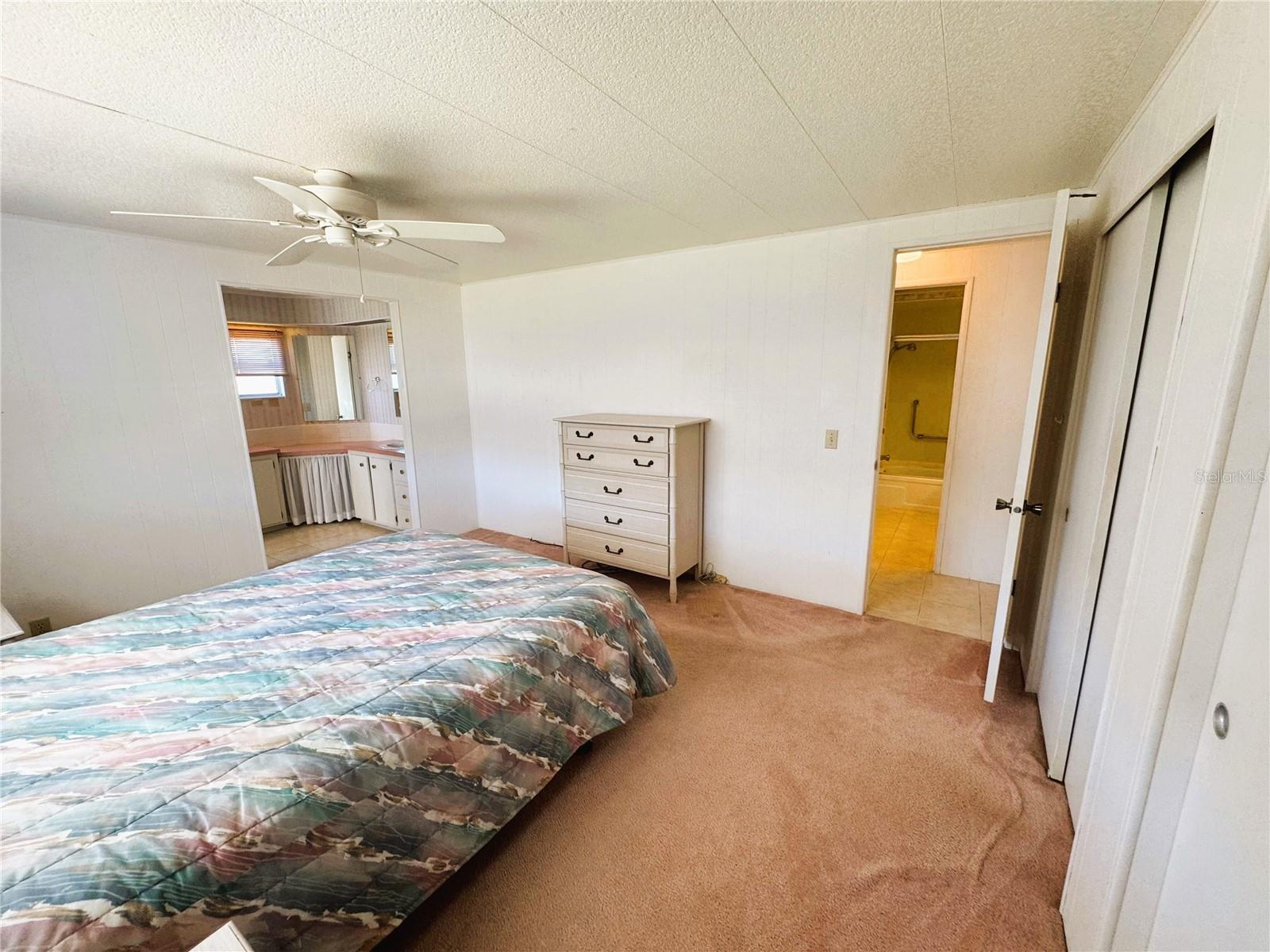 511 HAWTHORNE BLVD, LEESBURG, FL, 34748