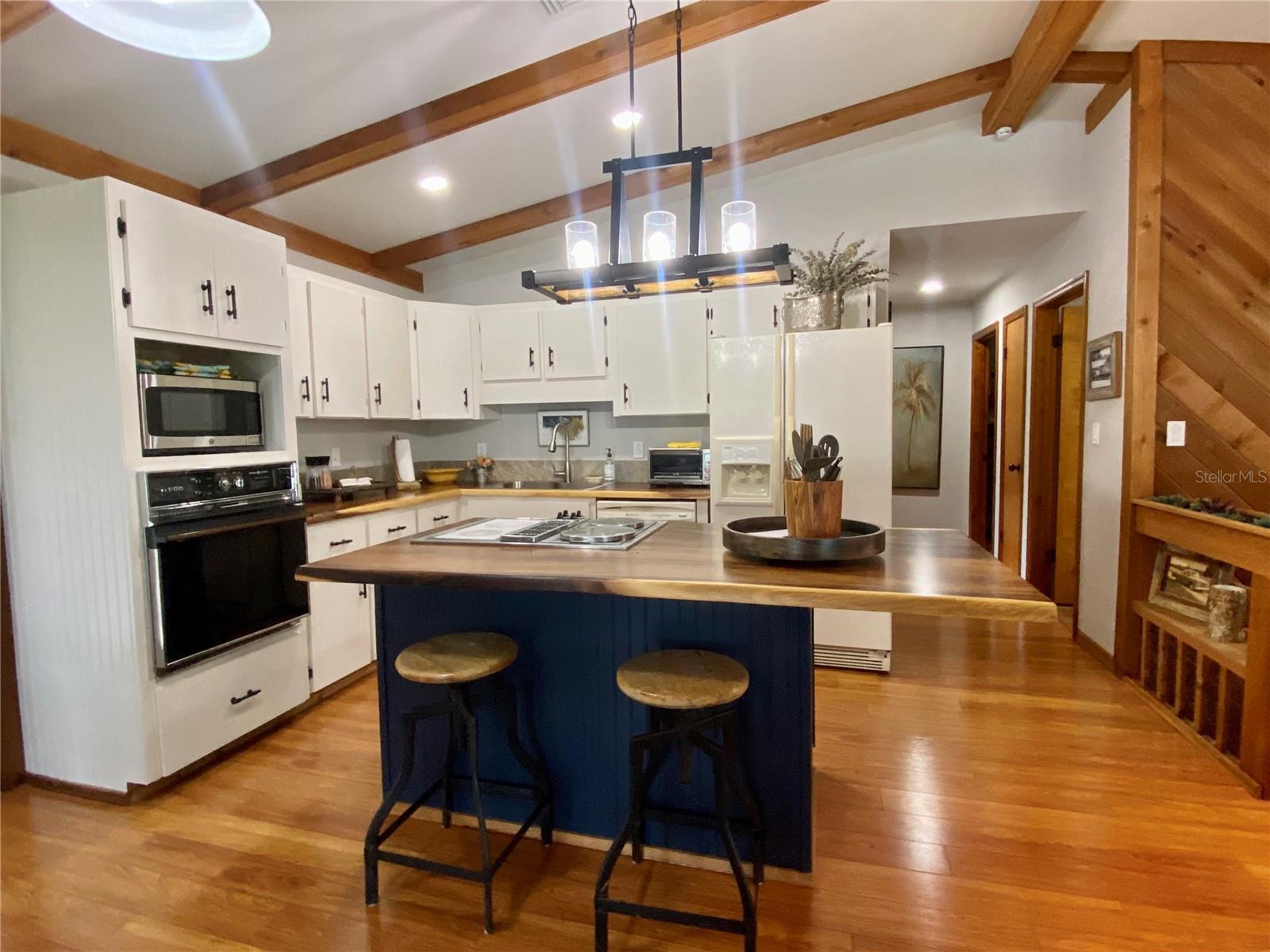 170 LITTLE ORANGE LAKE DR, HAWTHORNE, FL, 32640