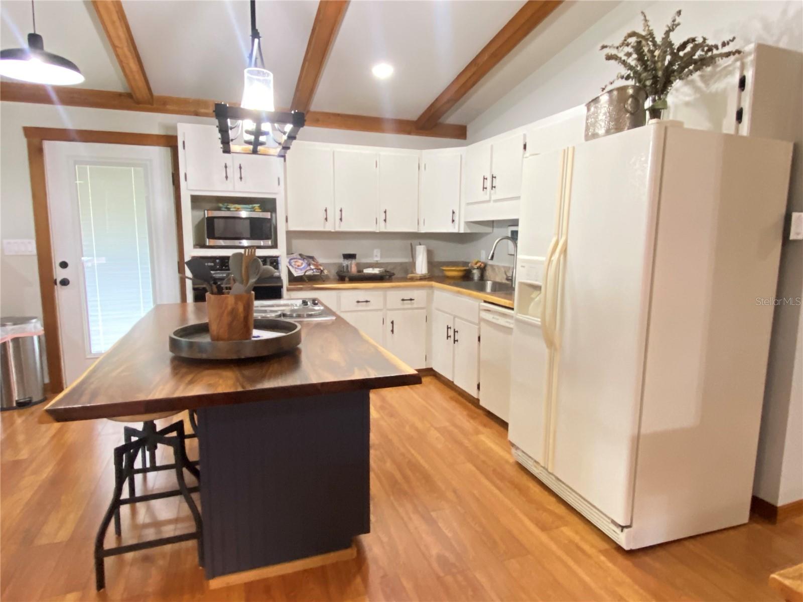 170 LITTLE ORANGE LAKE DR, HAWTHORNE, FL, 32640