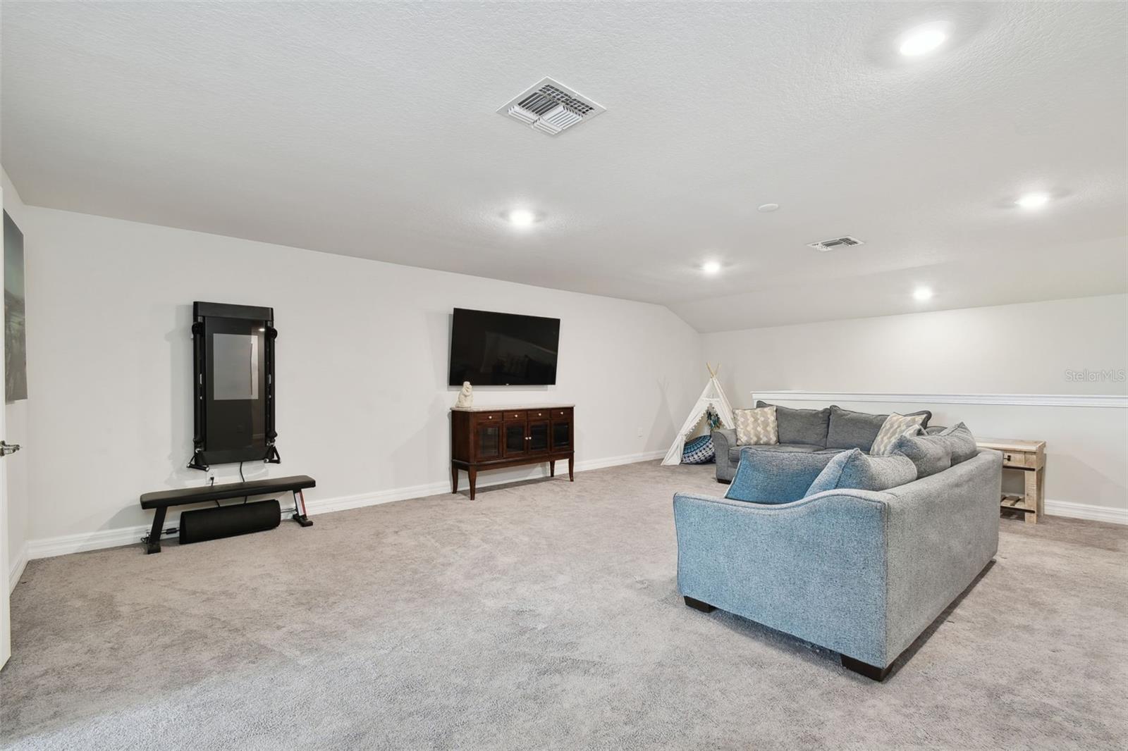 31643 COLADA DRIFT WAY, WESLEY CHAPEL, FL, 33545