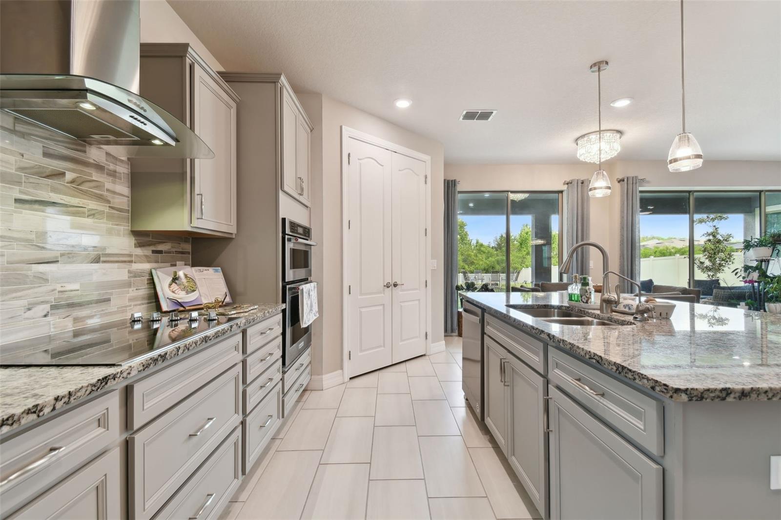 31643 COLADA DRIFT WAY, WESLEY CHAPEL, FL, 33545