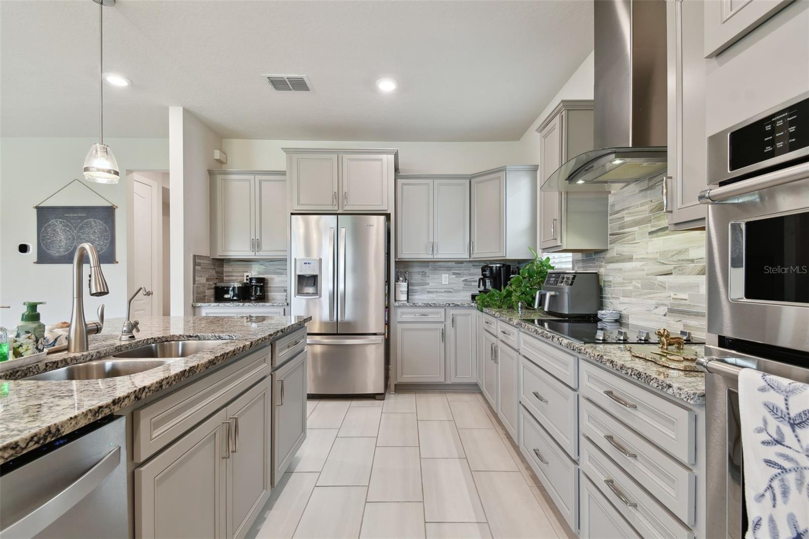 31643 COLADA DRIFT WAY, WESLEY CHAPEL, FL, 33545